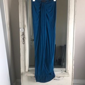 Woman’s crop top with high waisted skirt (set)